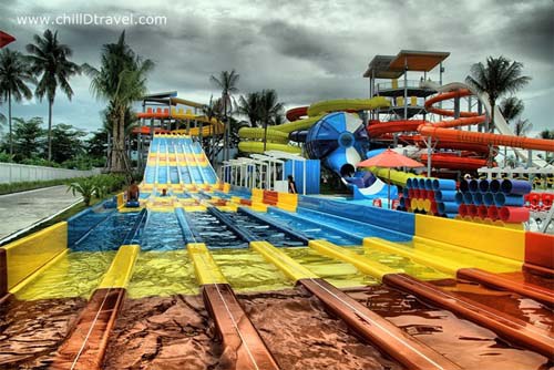 สวนน้ำ,ทะเลกรุงเทพ,เด็ก,ครอบครัว,หรรษา,เครื่องเล่น,ปิดเทอม,ฤดูร้อน,หน้าร้อน,เล่นน้ำ,สวนสยาม,ซานโตรินี่