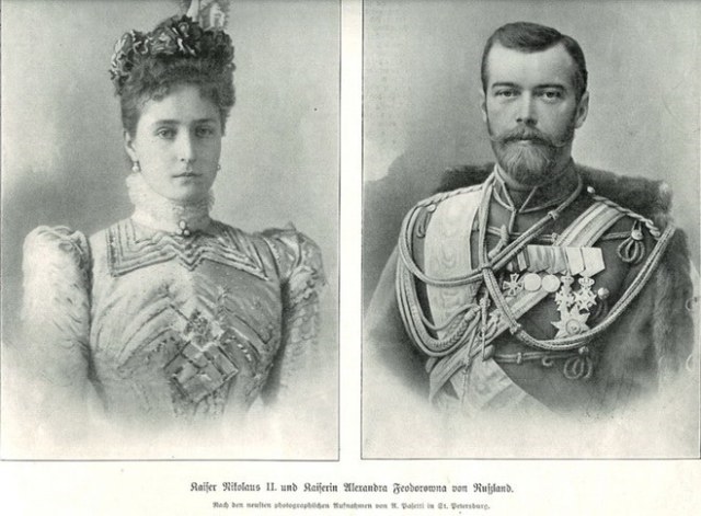 ราชินีเอล็กซานดร้า กับ พระเจ้าซานิโคลัสที่2