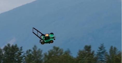 9 บุคคลผู้โชคร้าย จู่ๆ ก็ตายเพราะของแปลกร่วงจากฟ้าลงหัว!!