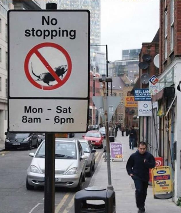 10 ป้ายจราจรสุดเกรียน ที่โดนเปลี่ยนโดยคนมือดี (ฮาจริงไรจริง)