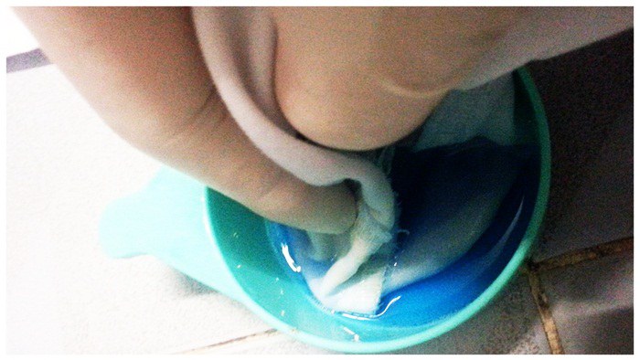 รอยคราบเหลืองตรงจุ๊กกุแร้ที่เสื้อ วันนี้.jpg รอยคราบเหลืองตรงจุ๊กกุแร้ที่เสื้อ วันนี้.jpg