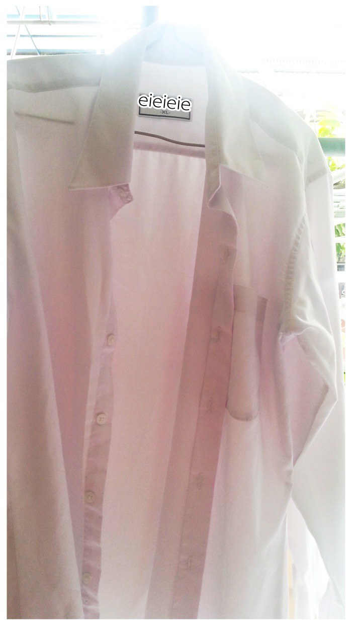 รอยคราบเหลืองตรงจุ๊กกุแร้ที่เสื้อ วันนี้.jpg รอยคราบเหลืองตรงจุ๊กกุแร้ที่เสื้อ วันนี้.jpg