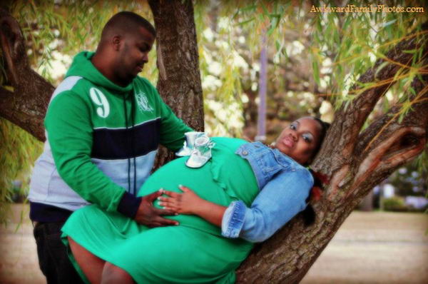 awkward-pregnancy-portraits-04