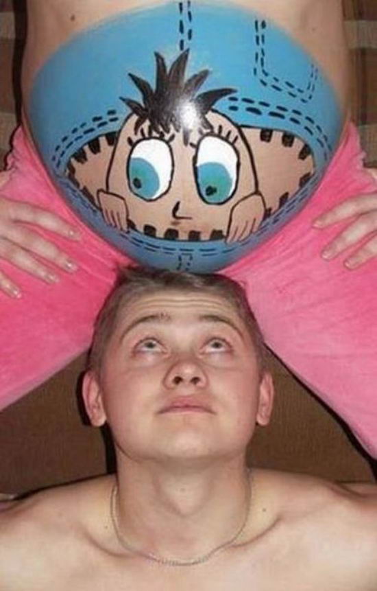 awkward-pregnancy-portraits-13