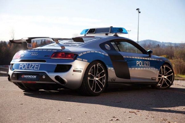 ไปดู 10 รถตำรวจที่เร็วที่สุดในโลก ที่คุณจะไม่กล้าทำผิดอย่างแน่นอน