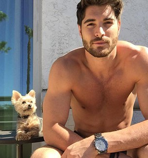 หนุ่มฮอตกับสุนัข