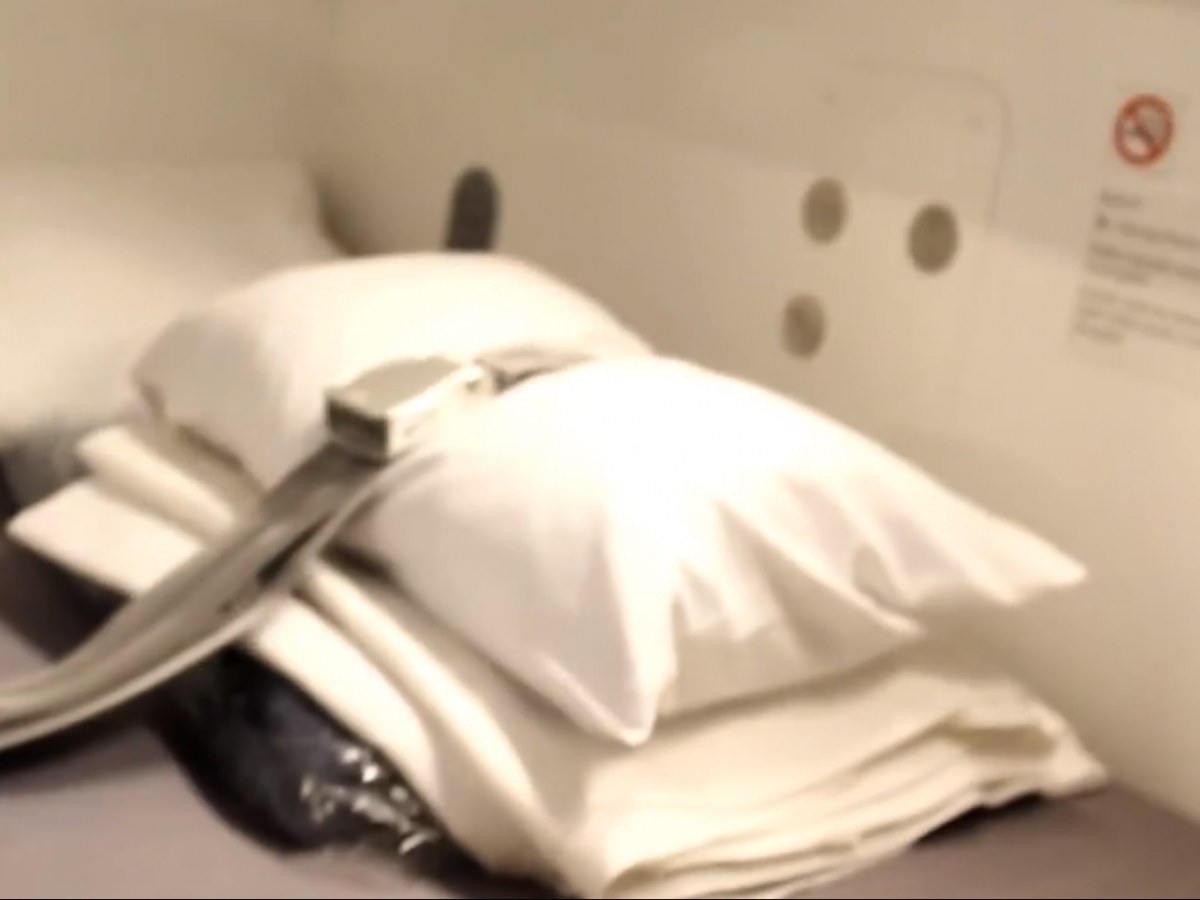 nice-pillows-though-they-even-have-to-sleep-with-a-seatbelt-on-in-case-of-turbulence