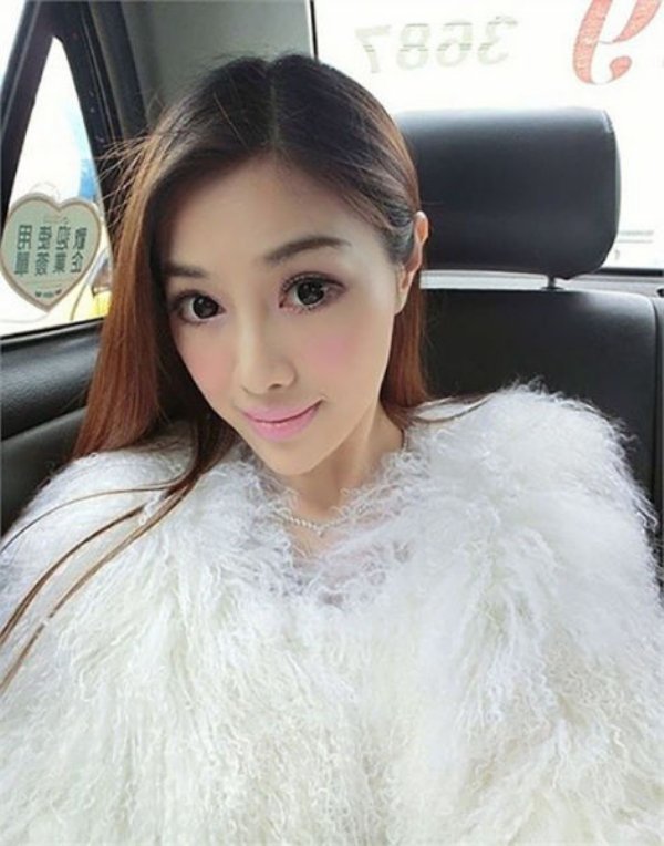 แม่หน้าเด็ก อายุ 41 กับลูกชายวัย 14