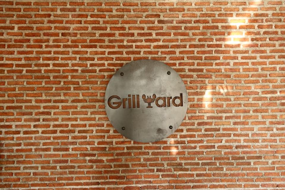 รีวิวร้าน Grill Yard บรรยากาศ สุดชิลล์