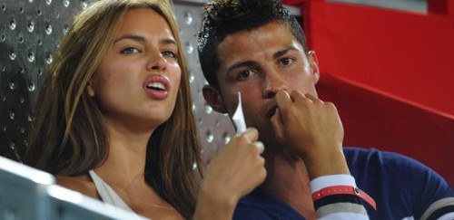 นักบอลค่าตัวแพงที่สุดในโลกอย่าง &ldquo;โรนัลโด้&rdquo; เขาใช้จ่ายเงินยังไงกันนะ!