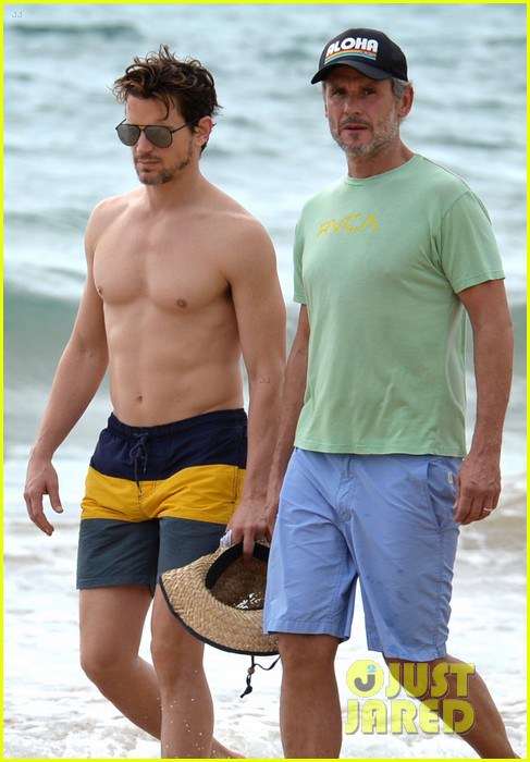 matt bomer goes shirtless in hawaii with husband simon halls 01