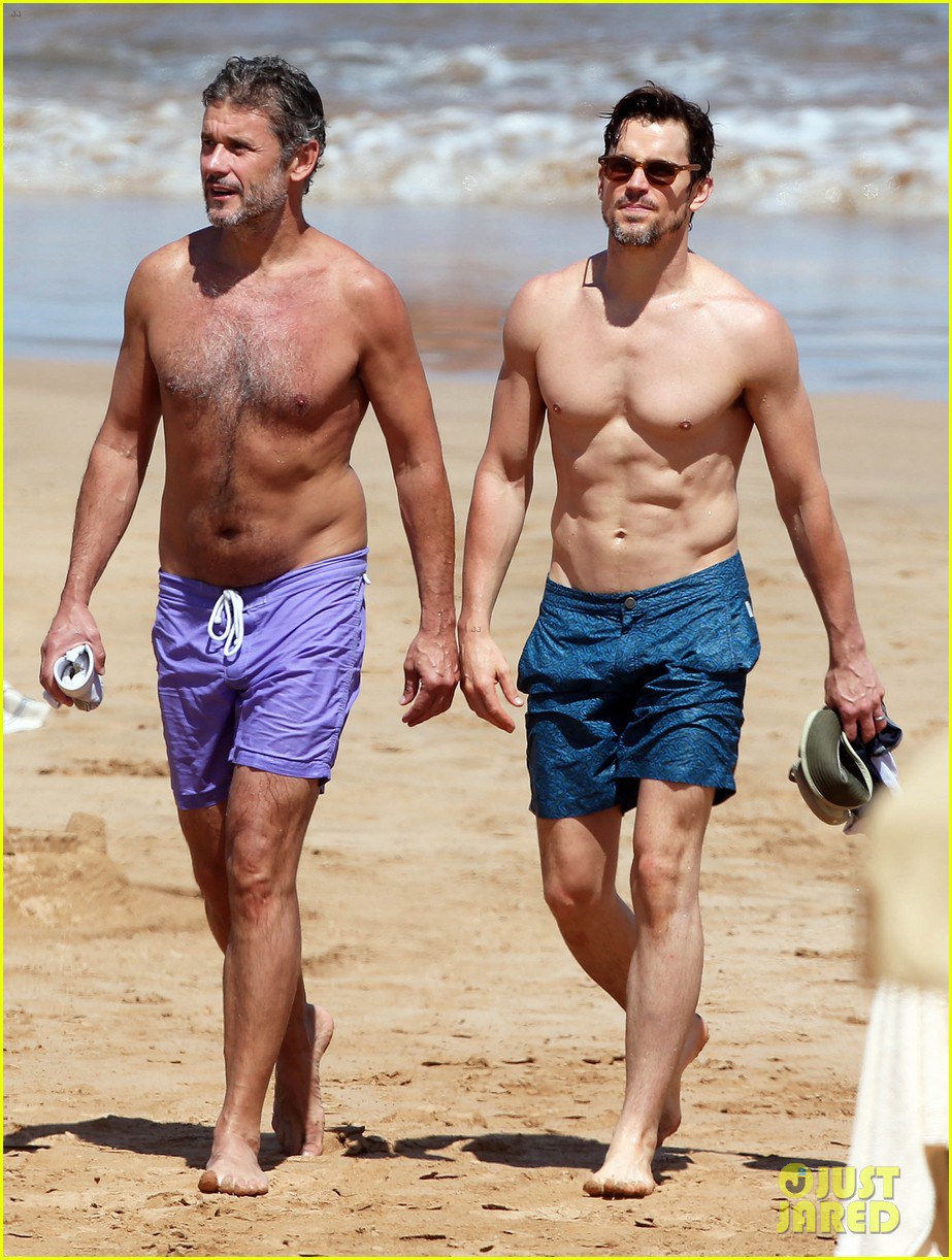 matt bomer shirtless simon halls paddleboarding 09