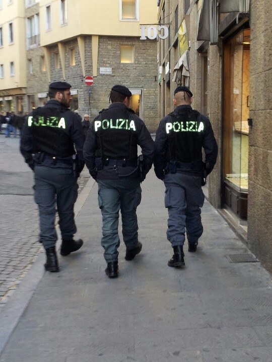 Polizia ~ Italia!!!
