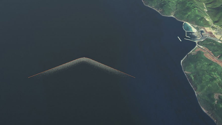 Inventor makes ocean clean itself