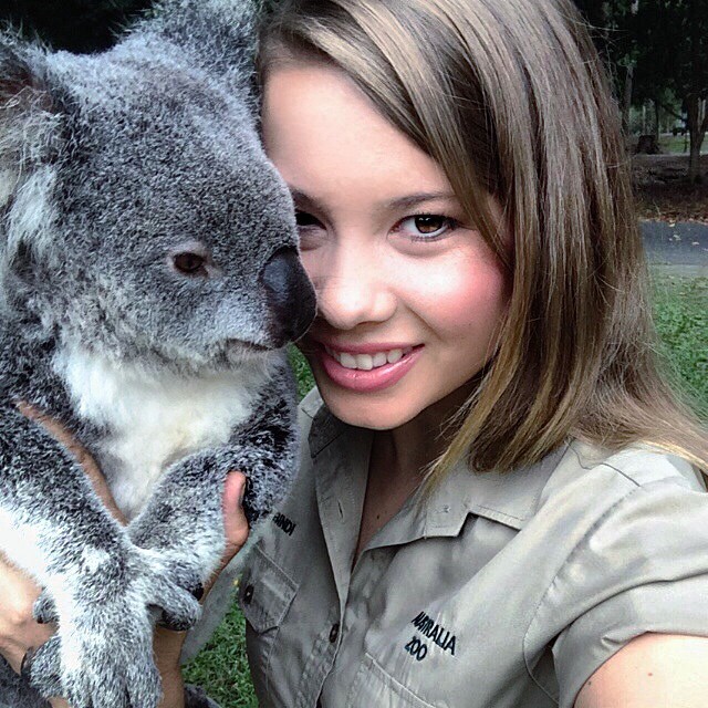 16-year-old-bindi-irwin-crocodile-hunter-fathers-legacy-australia-zoo-14