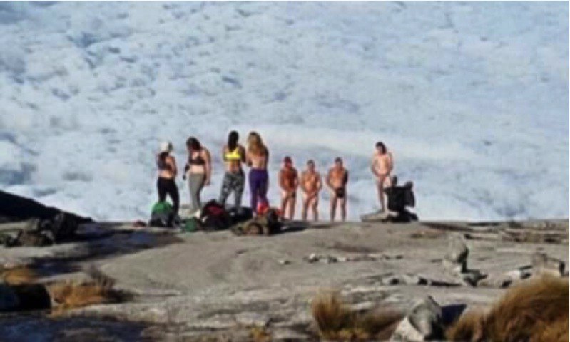 naked tourist earthquake featured