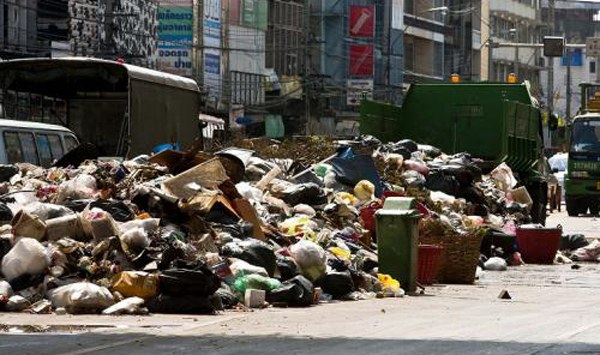 ล้อมคอก! กทม.เข้มใช้กล้องจับปรับทิ้งขยะเรี่ยราดต้นตอน้ำท่วมขัง ล้อมคอก! กทม.เข้มใช้กล้องจับปรับทิ้งขยะเรี่ยราดต้นตอน้ำท่วมขัง