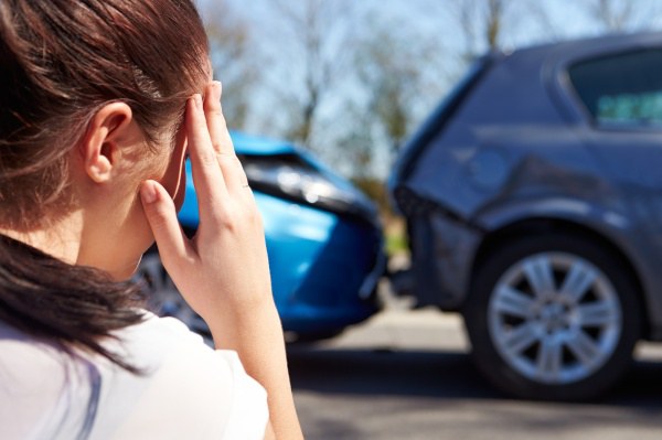ผู้ใช้รถควรรู้!! 10 ข้อที่ควรทำเมื่อเกิดอุบัติเหตุรถชน มีอะไรบ้างมาดูกัน