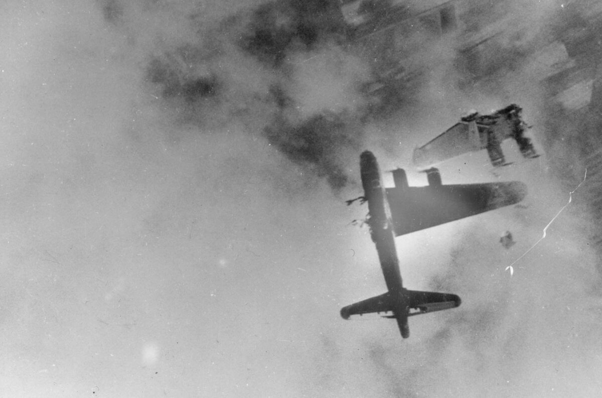 3-over-100000-allied-bomber-crewmen-were-killed-over-europe