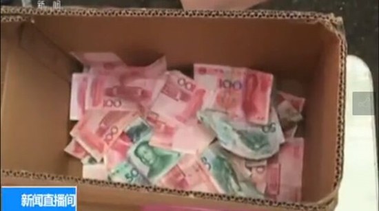 แม่สู้ชีวิต ขายหอยนางรมย่าง หาเงินรักษาลูกแฝด 3 ป่วยสมองพิการ