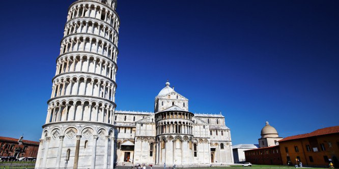 Leaning-Tower-of-Pisa_shutterstock_85100518