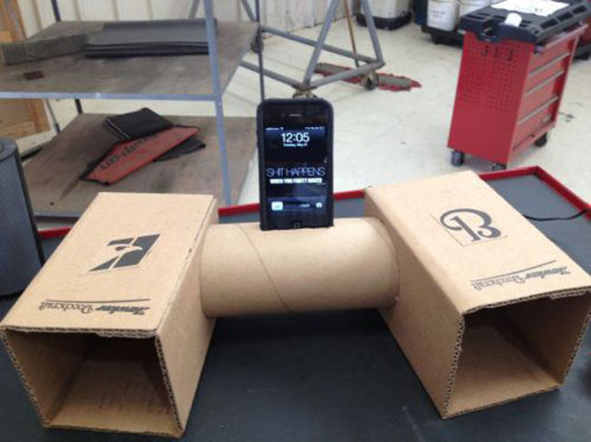 Stick it to the man by building your own phone dock... with speakers