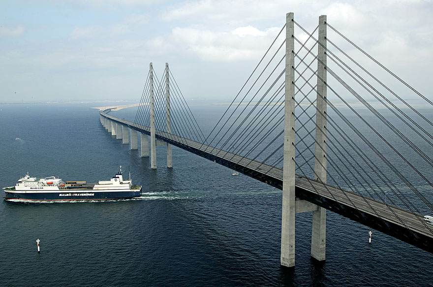 อุโมงค์สะพาน Oresund การเชื่อมโยงเทียมเกาะ-สวีเดนเดนมาร์ก-4
