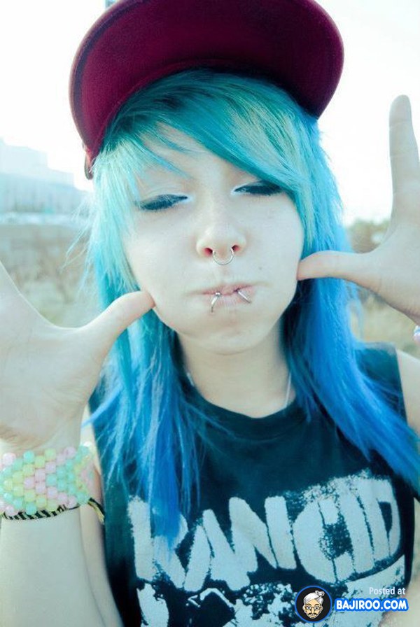 blue-hair-dark-blue-fire-girl-women-funny-images-pictures-photos-
