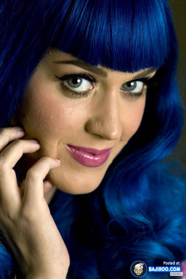 blue-hair-dark-blue-fire-girl-women-funny-images-pictures-photos-7