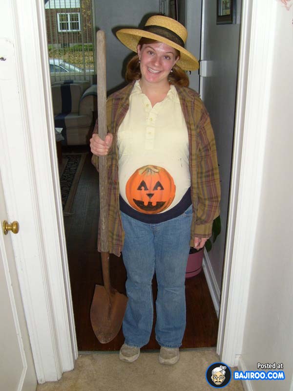 funny-fun_humor_pregnant_ladies_girls_costumes_dresses_dress_pics_images_photos_pictures_fat_belly_halloween-pumpkin