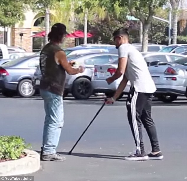 2C6548D000000578-3237439-image-m-12_1442498748741