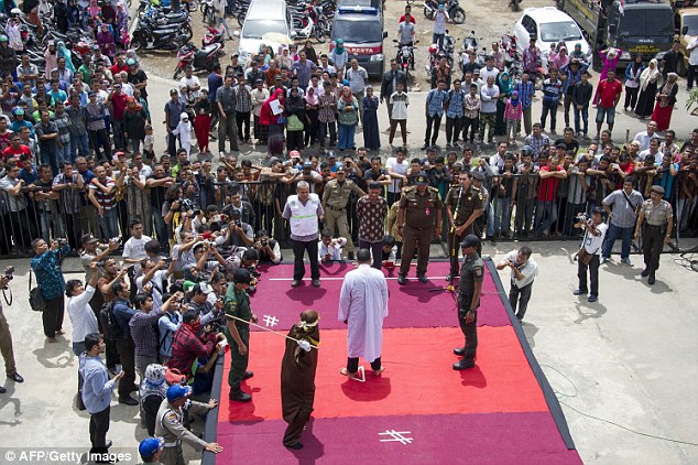 2C77000A00000578-3239911-image-a-27_1442581964960