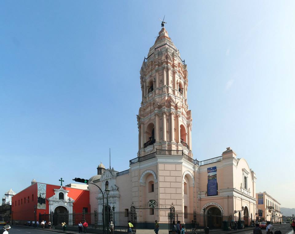 กรุงลิม่า Lima ประเทศเปรู Peru กรุงลิม่าเป็นเมืองหลวงและเมืองใหญ่ที่สุดของประเทศเปรู