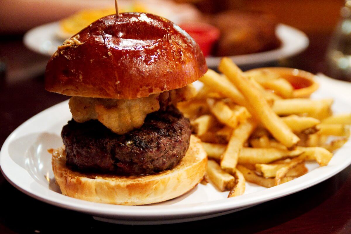 13-to-avoid-using-the-german-sounding-name-hamburger-during-world-war-ii-americans-used-the-name-liberty-steak