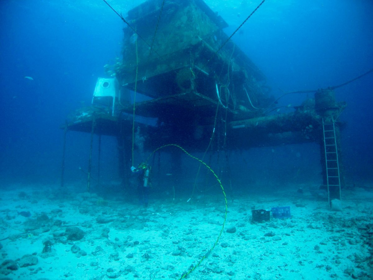 as-they-approach-their-new-home-each-astronaut-crew-will-see-the-main-base-called-aquarius-loom-into-view-through-the-clear-blue-waters