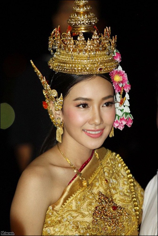 เสียงชมเซ็งแซ่!นุ่น วรนุช นักแสดงหญิงที่ใส่ชุดไทยได้งดงามไร้ที่ติ