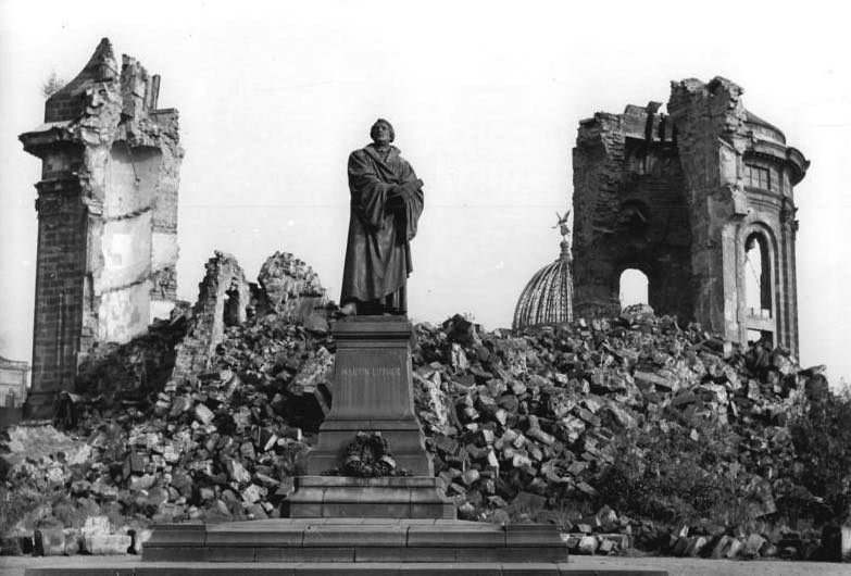 Dresden, Denkmal Martin Luther, Frauenkirche, Ruine