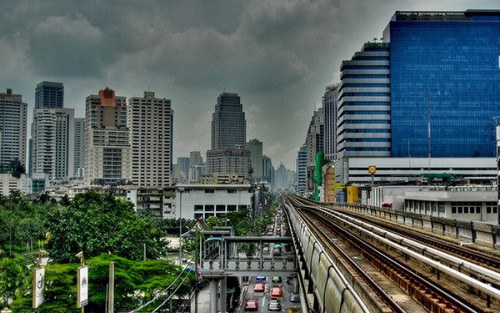 SUKHUMVIT-THROUGH-YEARS-02