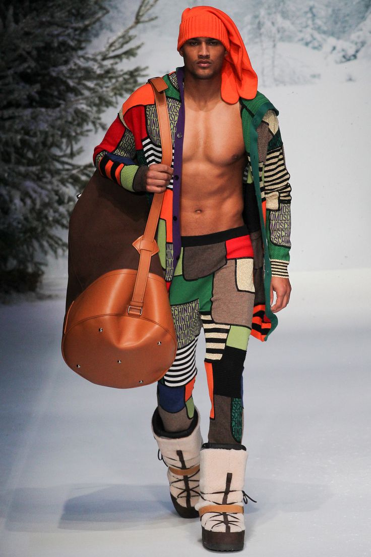 Moschino - Fall 2015 Menswear: 