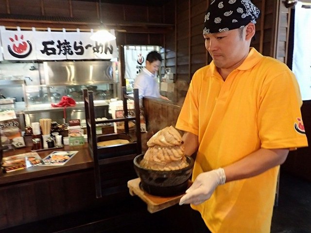 big-chashu-ramen10