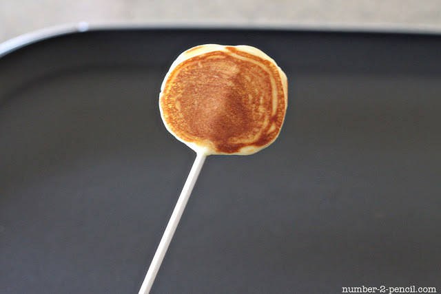 1449734830 pancake pops 8