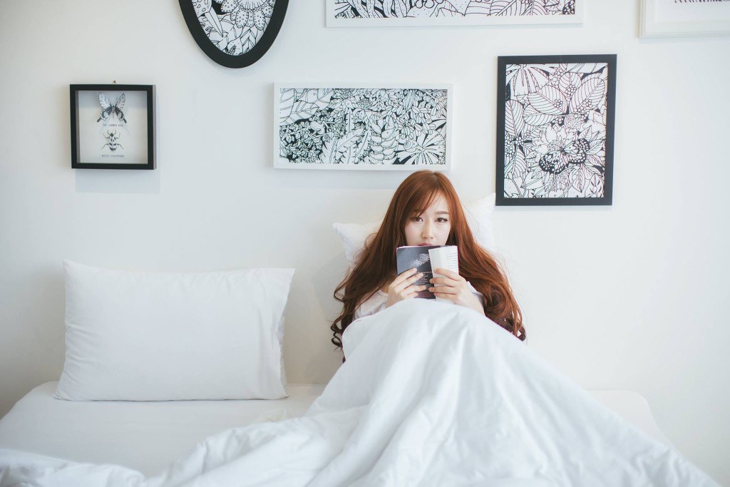#soft-mode ห้องนอนสีขาวกับสาวน่ารัก(ขาวเหมือนห้องแหละ)