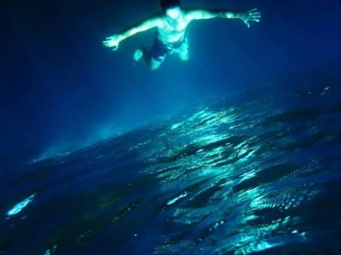 Forced Perspective Technique Can Be Used To Create Surreal Images (67 pics)