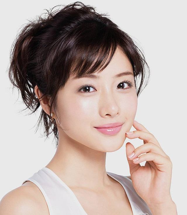 รวมภาพ Satomi Ishihara (石原さとみ）สาวน้อยน่ารักจากภาพยนตร์ Attack on Titan!